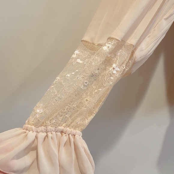 Caroline Constas Peach Cream Ruffle Peplum Lace Blouse Sz M NWT - Picture 6 of 9